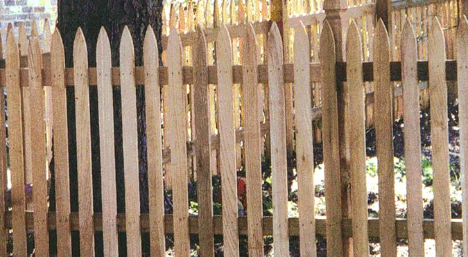 Picket Fence Installation Milwaukee | Wood Picket Fence Styles
